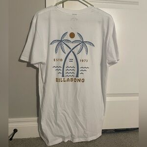 *not used* men’s billabong tshirt